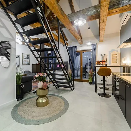 Lumina Luxury On Piotrkowska Street وودج