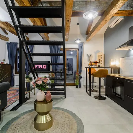 Διαμέρισμα Lumina Luxury On Piotrkowska Street Λοτζ